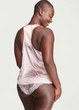 Пижамная майка Victoria's Secret Satin Racerback сатиновая S светло-розовая Tank - изображение 2