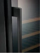 Вбудована винна шафа Electrolux EWUS020B5B - зображення 6