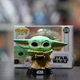 Колекційна фігурка Funko Pop! серії Мандалорець - Малюк із чашкою - зображення 6