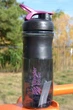 Шейкер BlenderBottle SportMixer с шариком 820 мл Черно-фиолетовый (SM 28oz Black/Plum) - изображение 7
