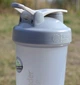 Шейкер BlenderBottle Classic Loop с шариком 820 мл Серый (Loop 28 Grey) - изображение 4