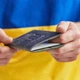 Шкіряна обкладинка для паспорта INCARNE з тисненням Сіра - зображення 3
