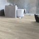 Виниловый пол Quick Step Pulse Click 40083 Дуб Песчаная буря теплый серый - изображение 1