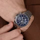 Модель наручного годинника CITIZEN CB5880-54L доступна в синьому та сріблястому кольорах. - зображення 6