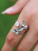 Срібна каблучка з птахами і фіанітом (АРТ. №963/s) Dadiverin Jewelry, Розмір каблучки регулюється з 16.5 по 17.5 - изображение 1