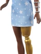 Лялька Барбі Модниця Barbie Fashionistas Doll with 2 Twisted Braids & Prosthetic Leg Wearing Star-Print Dress 146 (GHW60) - зображення 5