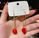 Серьги удлиненные Красные бусинки jeweston Золотистого цвета - изображение 6