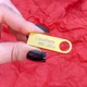 Флеш-память USB CeaMere C3 32 GB Золотая - изображение 2