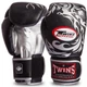Рукавички для боксу шкіряні на липучці Twins Dragon Ultimate Combat 10 унцій Black-Silver - зображення 1