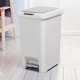 Ведро для мусора 45 л с крышкой и педалью пластиковое MVM BIN-01 45L GRAY - изображение 5