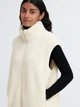 Жилет флисовый женский Uniqlo 356674537 M Белый (1159796425) - изображение 11