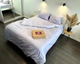 Постільна білизна LARA сатин-страйп LUX lavander d13181е180 з простирадлом на резинці 180х200х25 євро - зображення 4