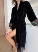 Женский велюровый халат COSY с французским кружевом в подарочной упаковке L-XL черный P-V01B - изображение 6