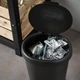 Кошик з кришкою IKEA HOLASS чорний, 8 л 005.205.00 - зображення 7