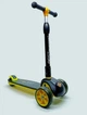 Самокат Best Scooter трехколесный черно-желтый светящиеся колеса 84377 - изображение 1