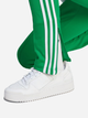 Spodnie sportowe damskie adidas IK6601 L Zielone (4066761198994) - obraz 3