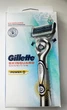 Станок для гоління Gillette Skinguard Sensitive Power + 1 батарейка - зображення 1