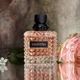 Парфумована вода для жінок Valentino Donna Born In Roma Coral Fantasy 50 мл - зображення 4
