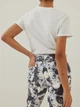 Джинсы Regular Fit женские NA-KD 1018-008746-1717 32 Комбинированные (7325946237239) - изображение 5