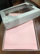 Атласное постельное белье Полуторный 145 x 210 + 4 x 50 x 70 Розовый (141411) - изображение 2