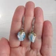 Серьги Hand Made с розами из муранского стекла бело-голубого оттенка - изображение 2