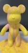 Вінілове ведмежа fluid bear bearbrick, 23 см, з фарбами Жовтий - зображення 3
