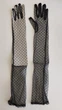 Довгі фатинові рукавички в горох весільні Honey Fashion Accessories S/M/L чорний (7-35/1) - зображення 5