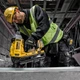 Аккумуляторный гвоздезабиватель DeWALT DCN890D2 + 2 АКБ 18 В / 2 Ач+ ЗУ DCB115 + Кейс (DCN890D2) - изображение 2