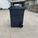 Сміттєвий бак Europlast пластиковий 360 л зелений - зображення 4