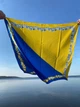 Жіноча Патріотична хустка Квіткове обрамлення синьо-жовта шовк 90х90 см 05007 - зображення 1
