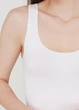 Майка женская бесшовная на широких бретелях Giulia TANK L/XL White-white, легкая, дышащая, удобная для фитнеса и повседневной носки - изображение 7