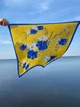 Жіноча Патріотична хустка Великі квіти синьо-жовта шовк 90х90 см 05040 - зображення 5