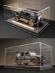 Коллекционная модель автомобиля Mercedes-Benz G63 Brabus 800 Black 1:24 на пьедестале - изображение 5