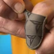 Игровые напальчники от пота для игры на телефоне Flydigi P1 Lite для сенсорного экрана телефона 1 пара + металлический бокс PUBG Mobile Call Of Duty 2 StandOFF - изображение 5