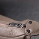 Кожаная сумка полукруглого формата с одной ручкой Vintage 22412 серая - изображение 9