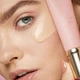 Увлажняющий жидкий консиллер с естественным покрытием Kiko Milano Beauty Essentials Radiant Concealer - 03 Honey - изображение 5
