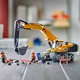 Конструктор LEGO City Жовтий будівельний екскаватор 633 деталі (60420) - зображення 6