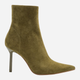 Botki damskie zamszowe Steve Madden Iyanna Bootie SM11002278-375 38 23.8 cm Oliwkowe (8720857114430) - obraz 1