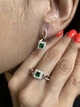 Серебряные серьги Silverstyle с золотыми вставками 190с, цвет камня зеленый - изображение 3