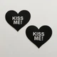 Cтікіні наліпки на груди сердечка з написом kiss me Honey Fashion Accessories One Size чорний (3-125) - зображення 2