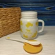Кружка з кришкою і ложкою Great Coffee Бідончик Жовтий 480мл (54465) - изображение 2