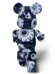 Статуетка Bearbrick x Mishka x Monochromatic 400% 28 см Medicom Toy Всевидячі очі - зображення 11