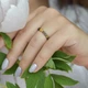Кольцо натуральный камень Яшма Бамблби + бусина цвета золото гип-ный сплав d-3мм 15-18р-р на резинке - изображение 1