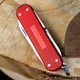 Складаний ніж-брелок VICTORINOX Classic Alox Sweet Berry 5 функцій 4 см, нержавіюча сталь X50CrMoV15 - зображення 7