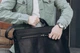 Кожаный портфель мужской для ноутбука 15 дюймов - изображение 4