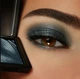 Тени для век Kiko Milano Water Eyeshadow - 213 Dark Slate Green - изображение 3