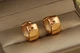 Сережки Xuping Jewelry широкі колечки 1,3 см золотисті - зображення 1