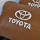 Набор кожаных подушек 2шт на подголовник Toyota. Комфортные ортопедические подушки, Toyota - изображение 5