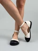 Босоножки женские ShoesBand Молочные с черным носком натуральная кожа 38 (24,5 см) (S99001) - изображение 1