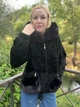Жіноча куртка з вовни альпака з капюшоном 48-52 чорне - зображення 2